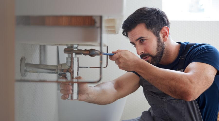 Expert burst pipe repair services in Presidio, TX